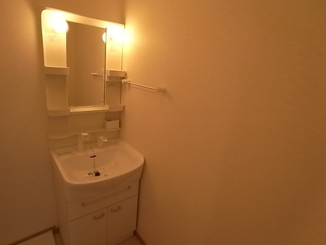 神戸市北区鈴蘭台北町６丁目のアパートの洗面所|シャンプードレッサー