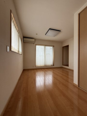 【洋室】 | 大津市南小松中古戸建