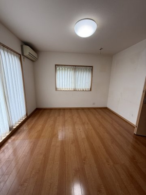 【洋室】 | 大津市南小松中古戸建