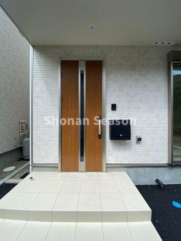 【玄関】 | 内覧の際には新生活をイメージしながら隅々までご覧くださいね♪