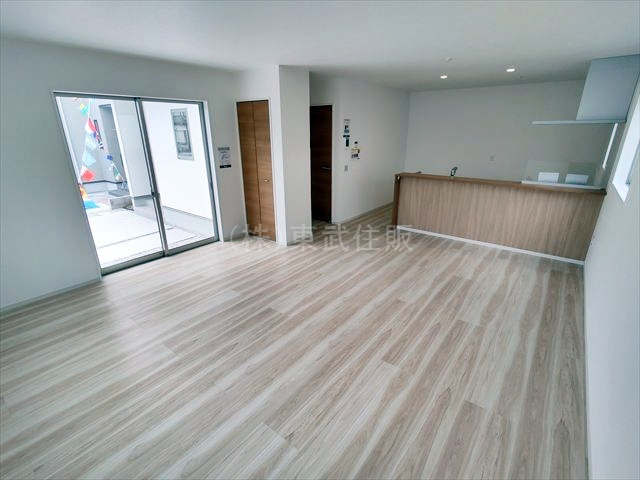 【居間・リビング】の画像