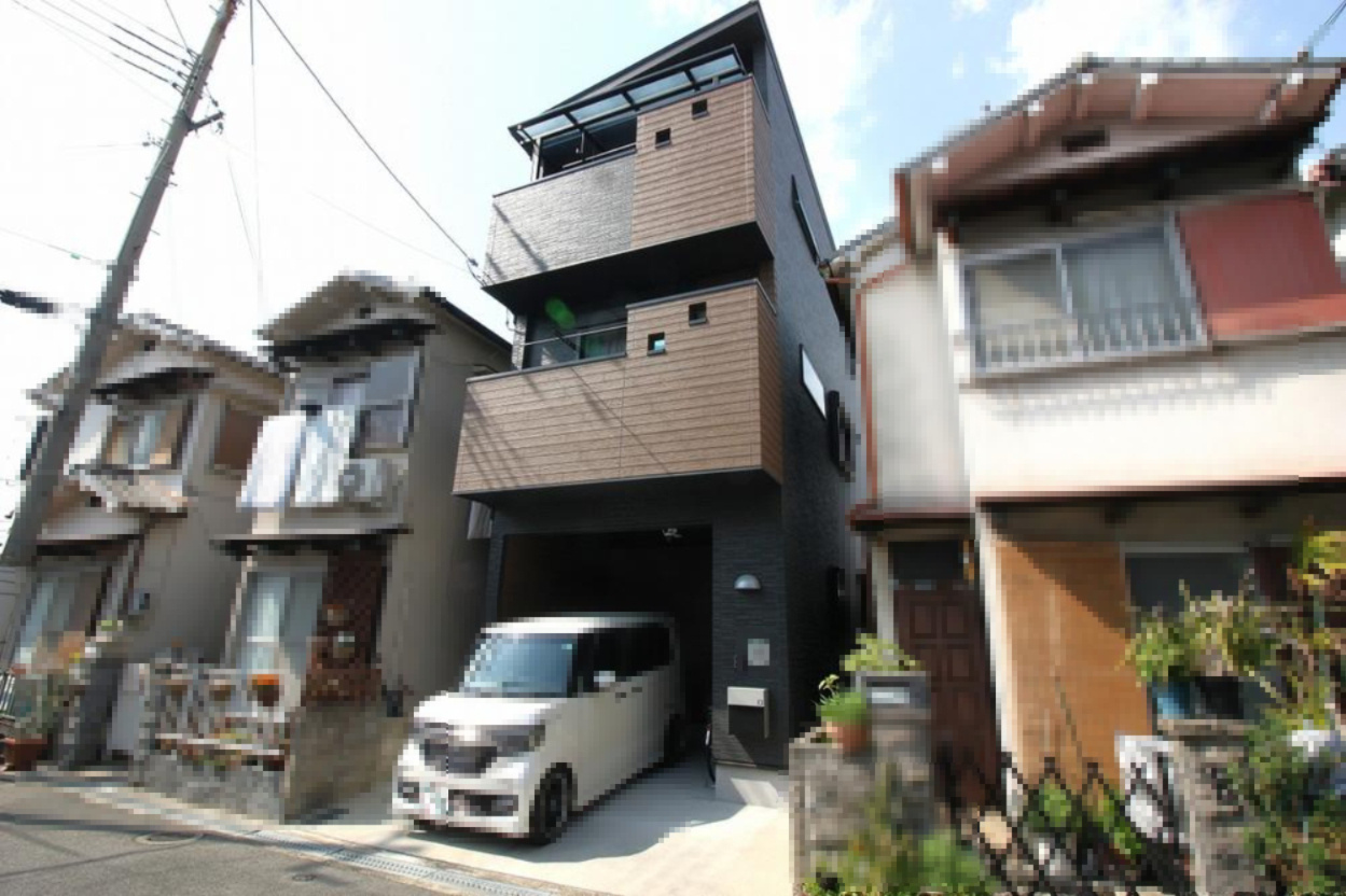 大成町　中古一戸建ての外観|新しい生活にいかがでしょうか？外観はお住まいの顔になります。こだわりたいポイントですね。外壁塗装や屋根塗装のご相談も承っております。
■現地内覧・資金計画相談・住宅ローン相談もお問合せ受付中■