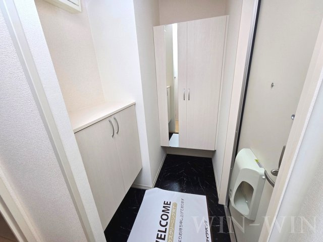 コンフォールの玄関