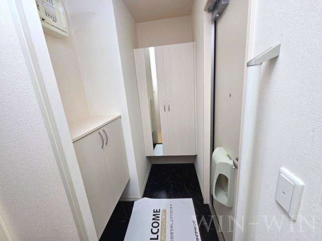 コンフォールの玄関