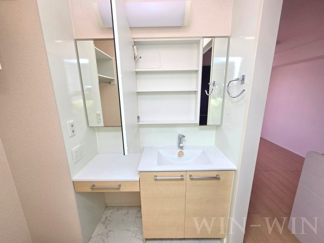 コンフォールの独立洗面台