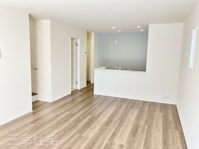 碧南市日進町の居間・リビング|リビングダイニング18.25帖