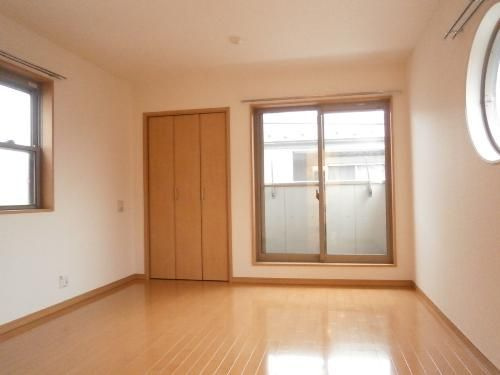 フォレストみのり台の居間・リビング