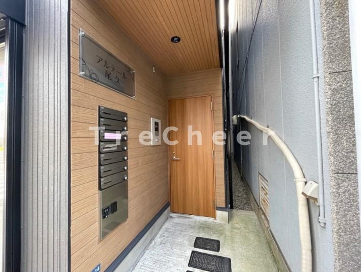 アルテール尾久のエントランス