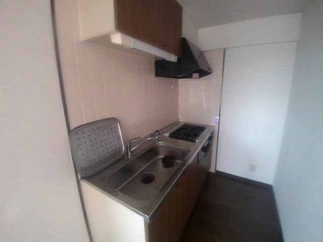 中西駅前ビルのキッチン