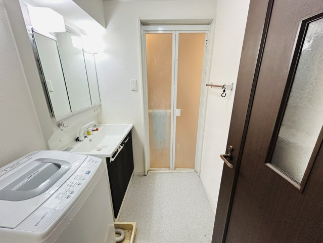 宜野湾市真志喜２丁目の中古マンションの独立洗面台