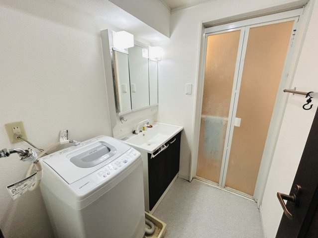 宜野湾市真志喜２丁目の中古マンションの独立洗面台