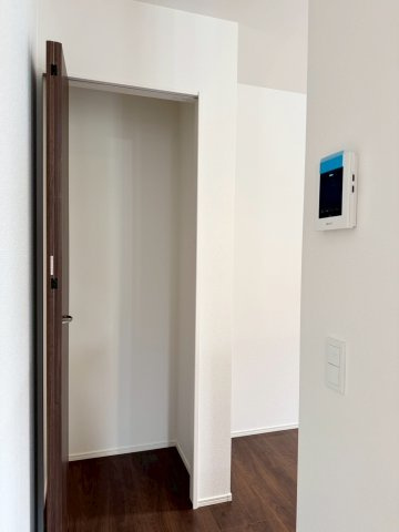 ーBloomーブルームー小倉南区田原3丁目1期　【小倉南区　新築戸建て】の収納|キッチン横にも収納完備で助かりますね　【小倉南区　新築戸建て】