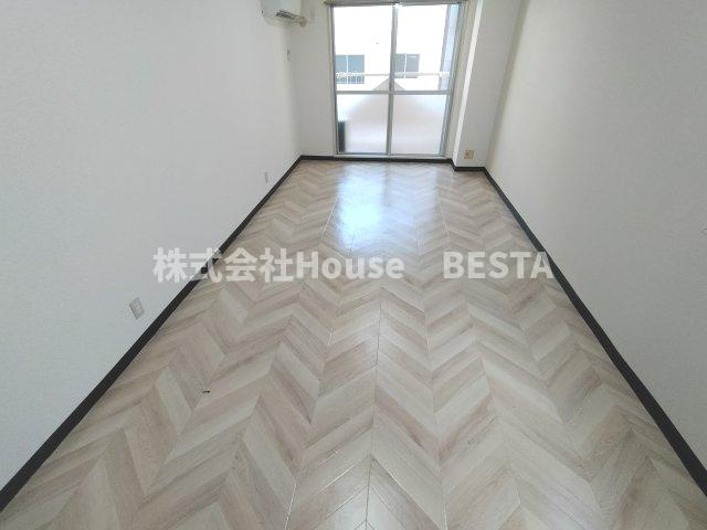 ヒルズコート海岸通の和室