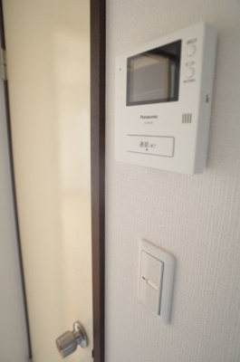 【セキュリティ】 | 神明マンション | ＴＶモニターフォンで来客の確認。