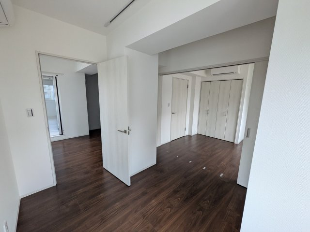 ルミアージュ登戸の洋室