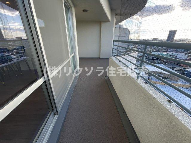 インテリジェントシティのバルコニー|ワイドバルコニー
■物件内覧・資金計画相談・住宅ローン相談、リフォーム相談、お問合せ受付中■
※当日・翌日のご内覧、ご相談はお電話でのお問合せがスムーズです！