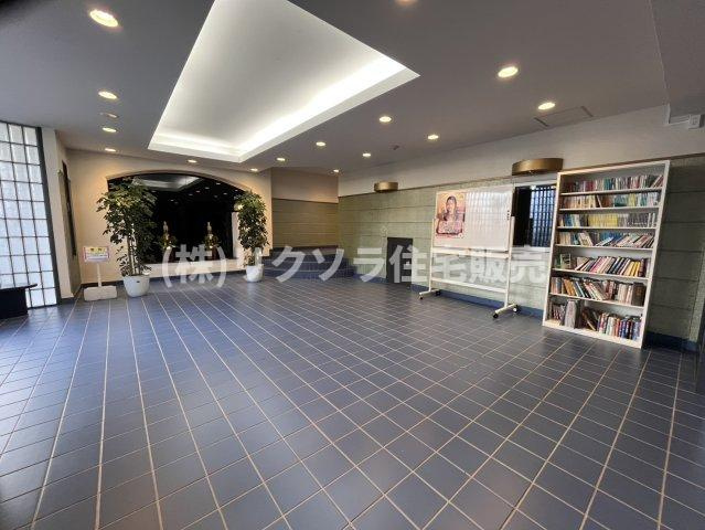 インテリジェントシティのエントランス|内部
■物件内覧・資金計画相談・住宅ローン相談、リフォーム相談、お問合せ受付中■
※当日・翌日のご内覧、ご相談はお電話でのお問合せがスムーズです！