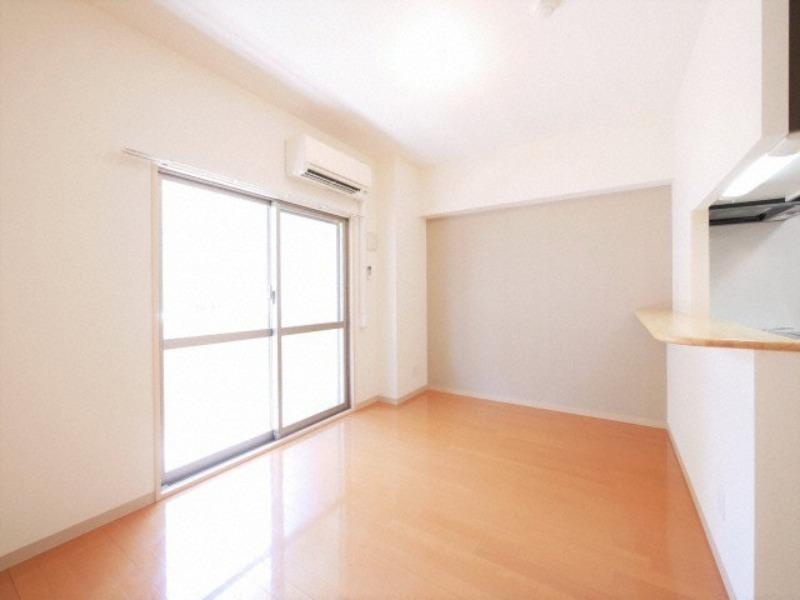 東明マンション壱番館の居間・リビング