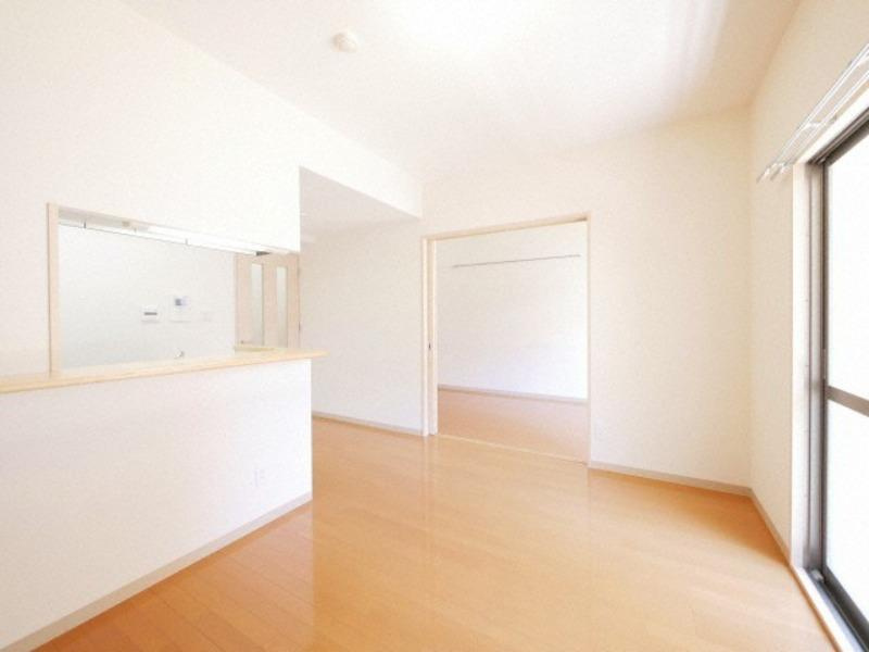 東明マンション壱番館の居間・リビング