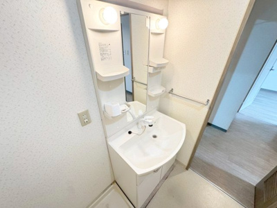 【独立洗面台】 | パラッツォ・デラ・ルナ