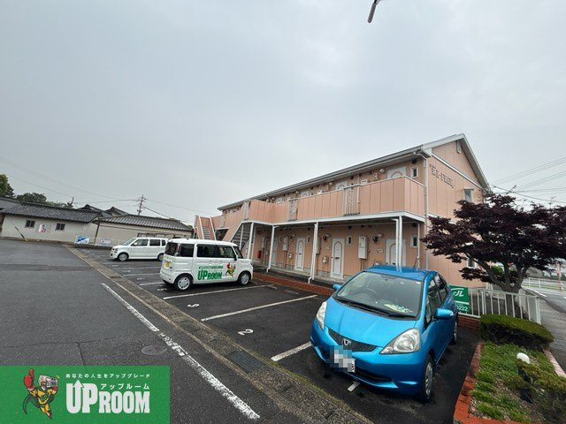 京B-FREEの駐車場