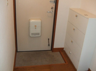 【玄関】 | ワタナベビル