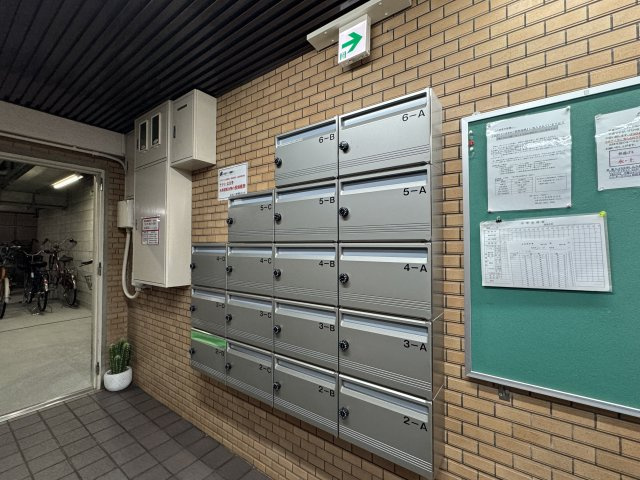 メゾン沢之町のエントランス