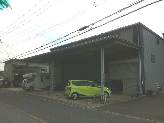 千葉市緑区落井町の倉庫の外観