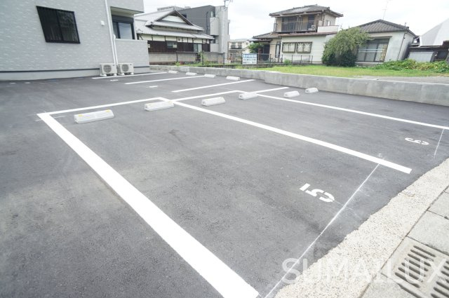 TOMORIE熊本駅南の駐車場