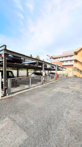 ルイシャトレ香櫨園の駐車場|駐車場