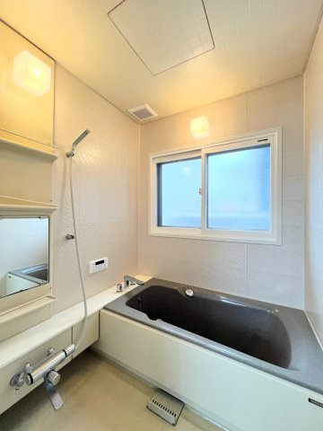 米沢市太田町5丁目2-34　中古住宅の浴室