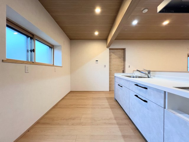 米沢市太田町5丁目2-34　中古住宅のキッチン