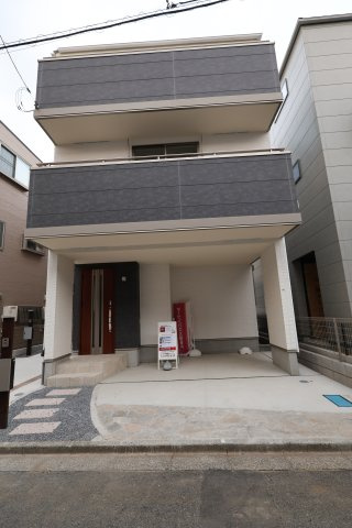 【外観】 | 《仲介手数料無料》中央区上落合６丁目14-1(2号棟)新築一戸建てサニータウン | 撮影日 2025年8月22日 17:00 曇り