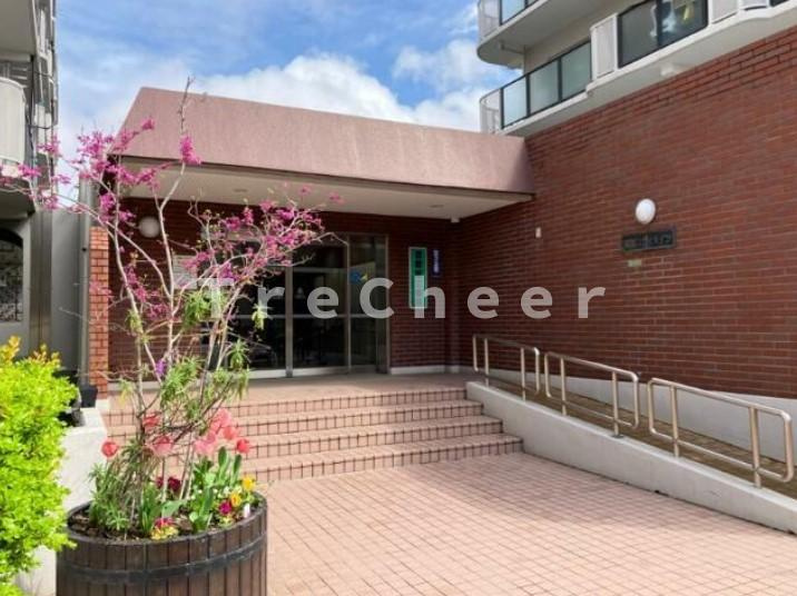 田端スカイハイツのエントランス