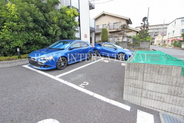 ひまわりの駐車場