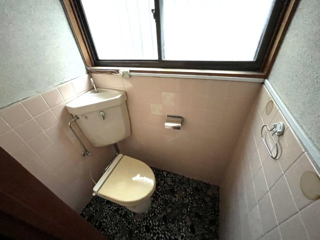 【トイレ】 | 中古一戸建　高知市一宮中町３丁目 | 2階