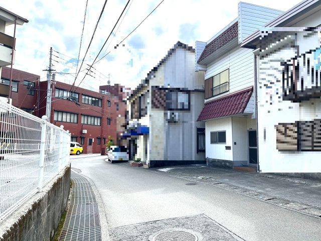 【前面道路含む現地写真】 | 中古一戸建　高知市一宮中町３丁目