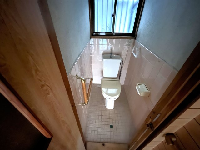 【トイレ】 | 中古一戸建　高知市一宮中町３丁目 | 1階