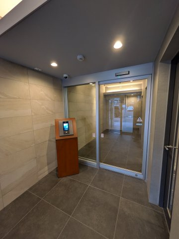 ルミアージュ登戸のエントランス