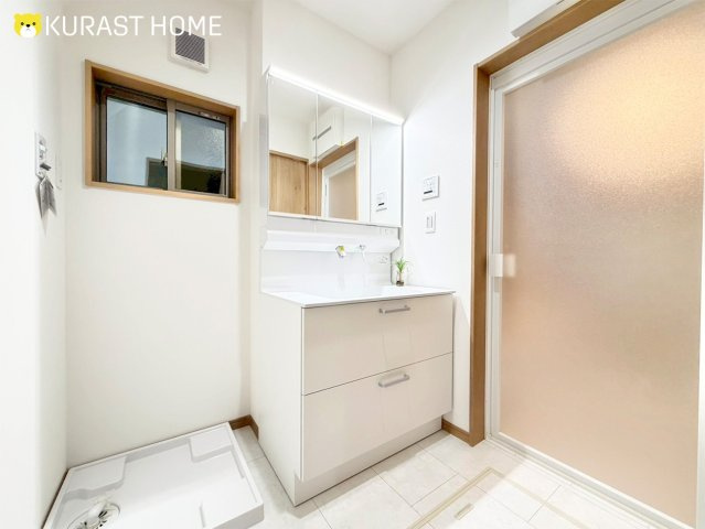 京都市西京区松室中溝町　新築戸建の洗面所