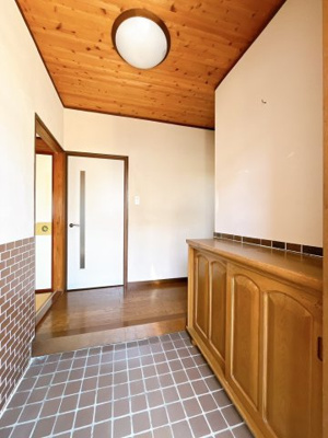 【玄関】 | 前橋市江田町　中古住宅