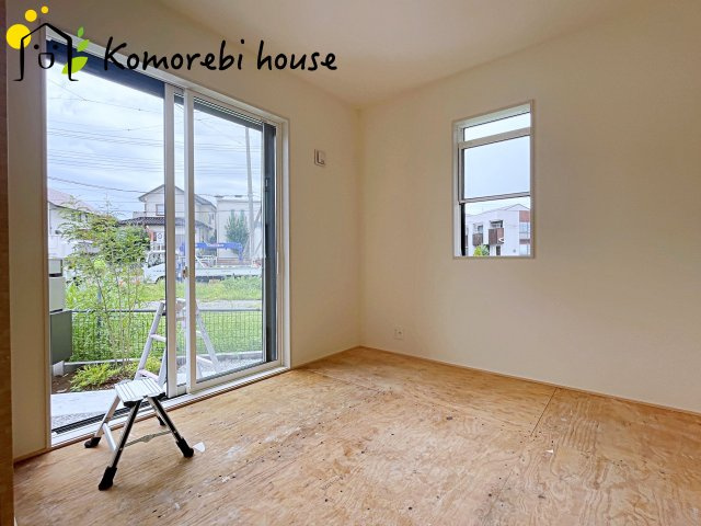 桶川市上日出谷南3丁目　新築一戸建て　ブルーミングガーデン　01の和室|きれいな和室です