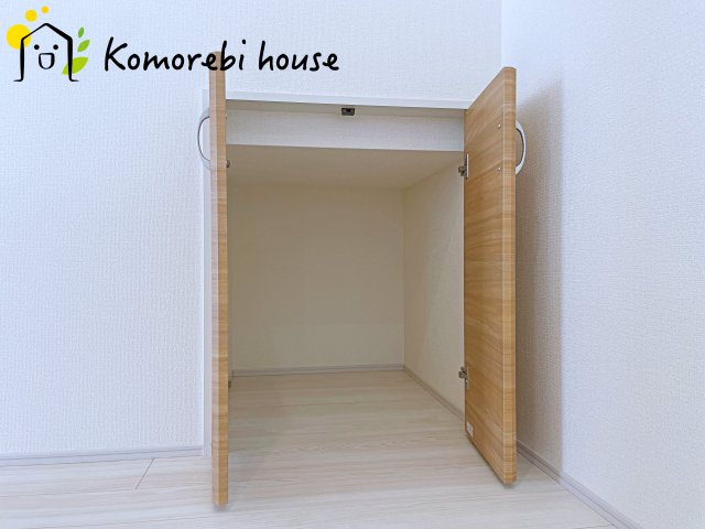 桶川市上日出谷南3丁目　新築一戸建て　ブルーミングガーデン　01の収納|大きなスペースがあり、収納には困りません