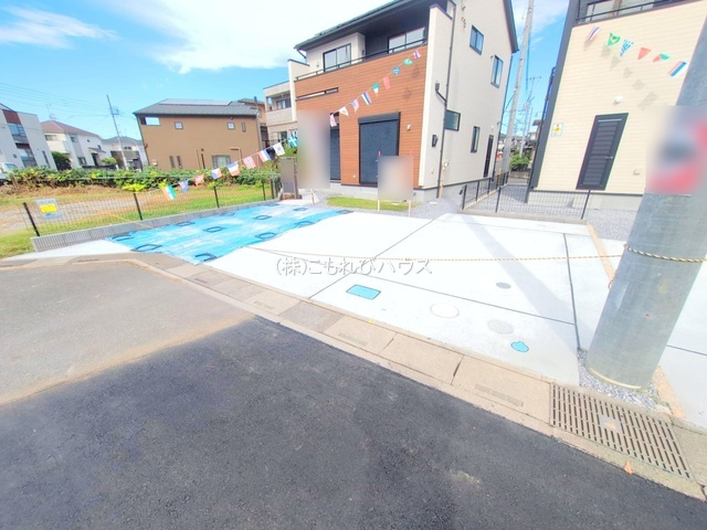 桶川市上日出谷南3丁目　新築一戸建て　ブルーミングガーデン　01の前面道路含む現地写真|前面道路含む現地写真です