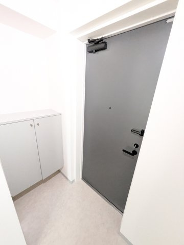 ルミアージュ登戸の玄関