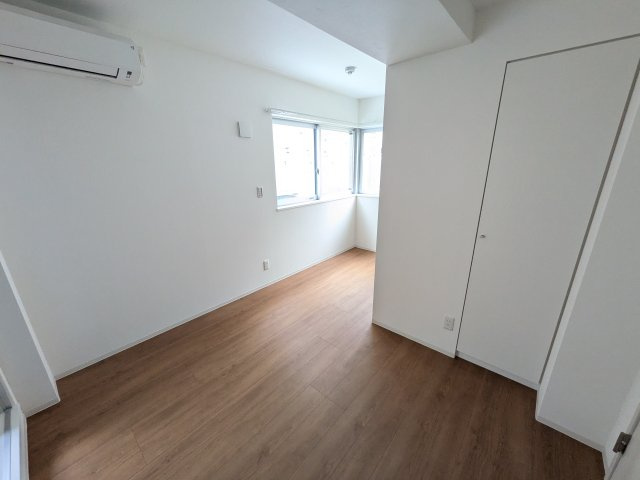 ルミアージュ登戸の洋室