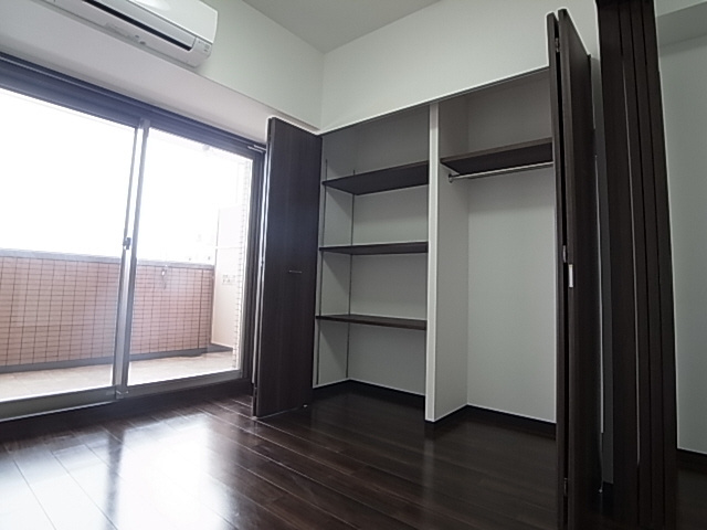 神戸市兵庫区三川口町１丁目の賃貸マンションの収納|クローゼット