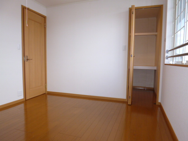 オベルジーヌの収納|洋室