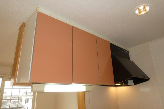 オベルジーヌのキッチン|キッチン上収納