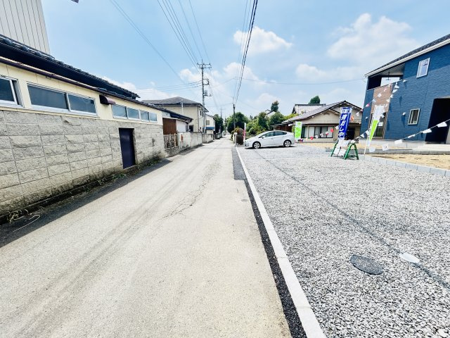 新築　桐生市相生町第16　クレイドルガーデン　１号棟の前面道路含む現地写真|現地写真　南側接道幅員約4.1ｍ